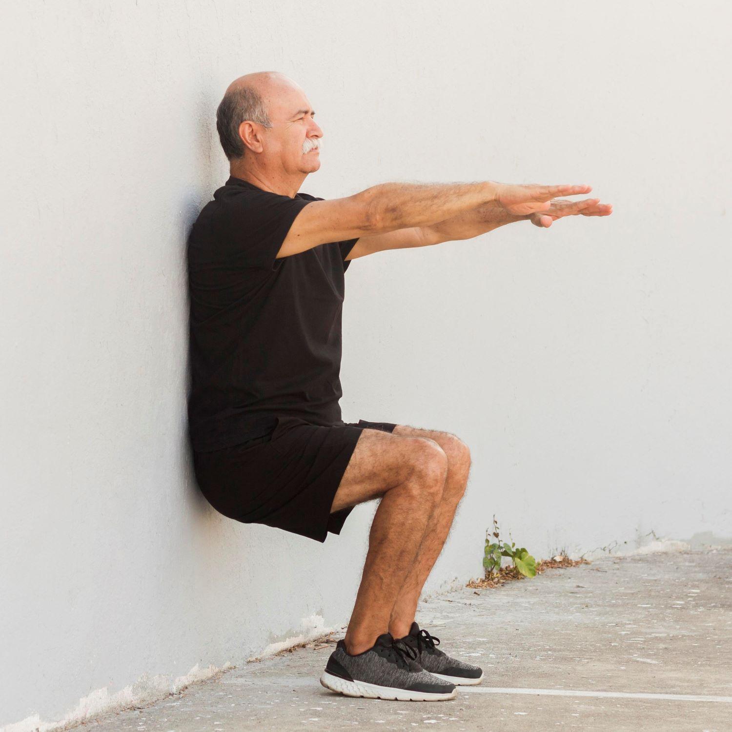 Wall sit - Isometric exercise